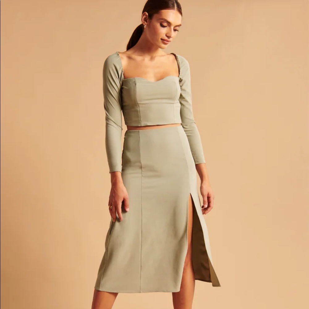 Abercrombie & Fitch long sleeve top